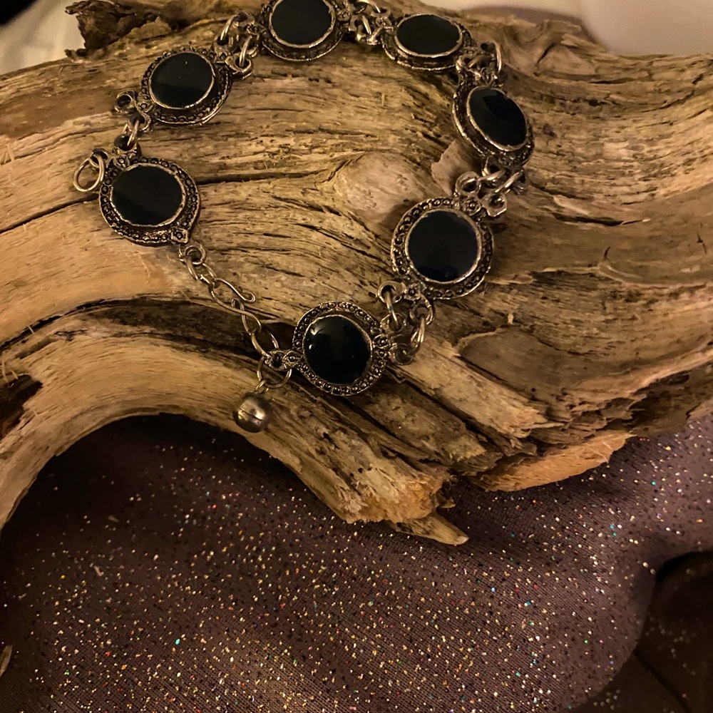 Bracelet woman’s black vintage antique jewelry
